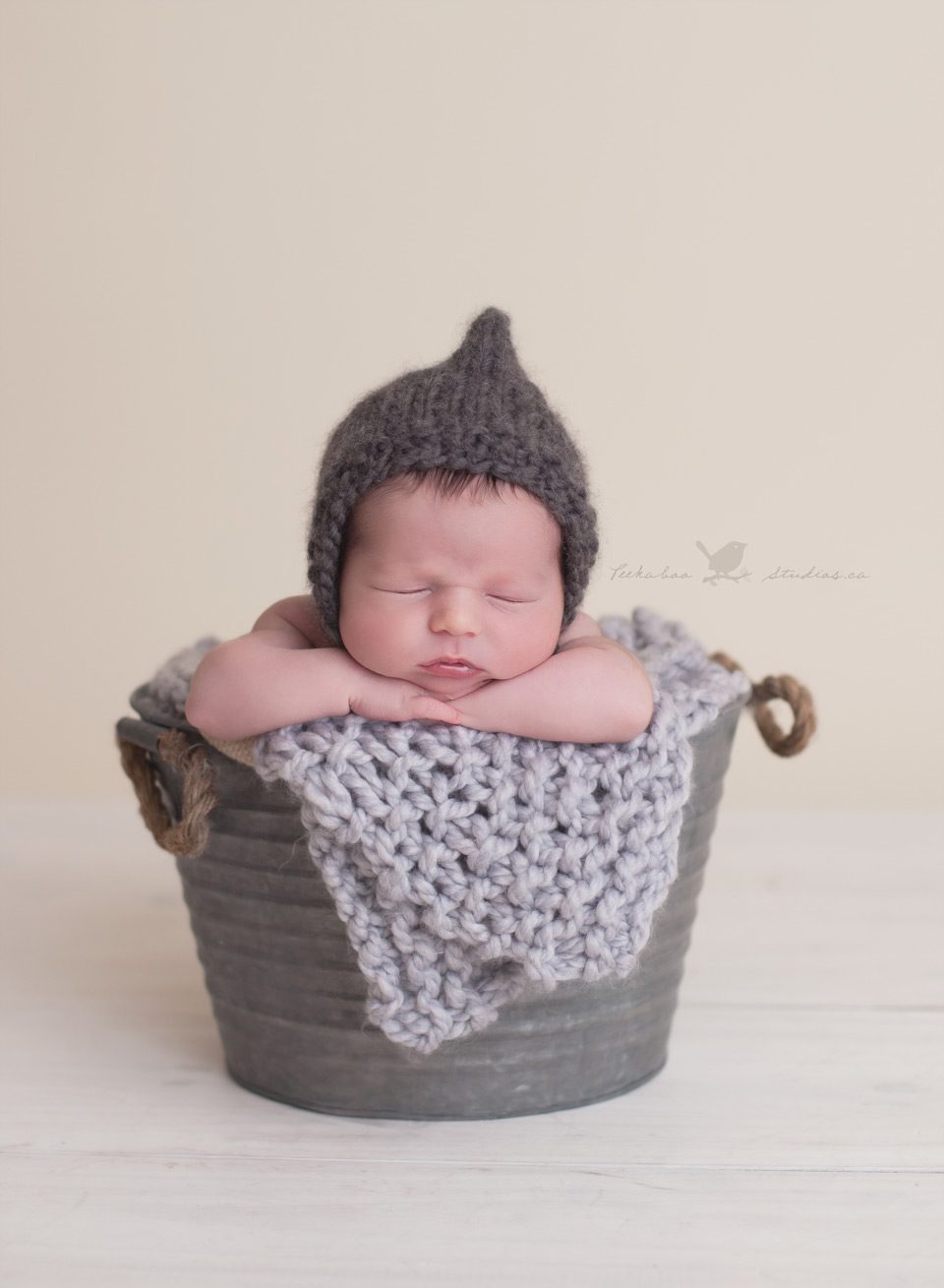 Peekaboo Studios Photography Toronto Newborn Photographer
