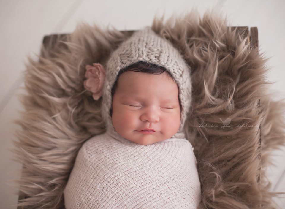 Peekaboo Studios Photography - Toronto Newborn Photographer