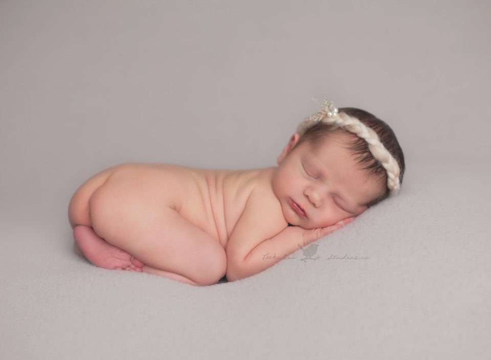 Toronto Baby Photographer www.peekaboostudios.ca