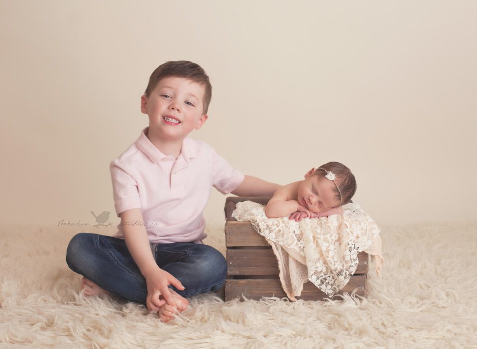 Toronto Baby Photographer www.peekaboostudios.ca